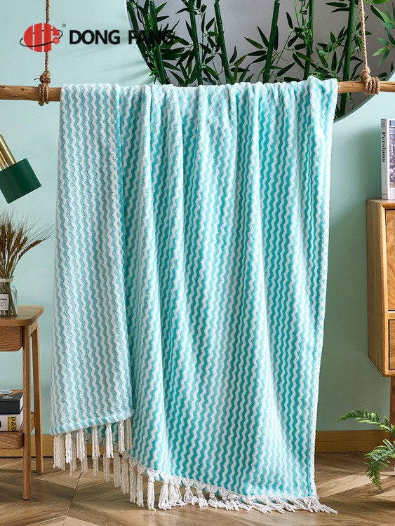 Flannel solid jacquard blanket DF2031