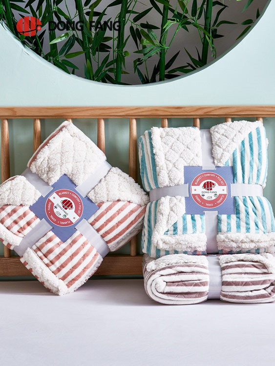  Milk velvet printed & sherpa      ultrosonic bonding blanket DF2039