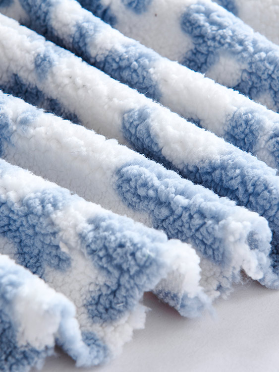 Printed curly plush fabric 