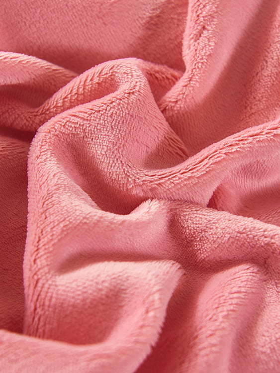 What Are The Characteristics Of Polyester Flannel Fabric?