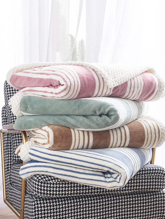 Chi Rong Yan Li Warm Milk Blanket