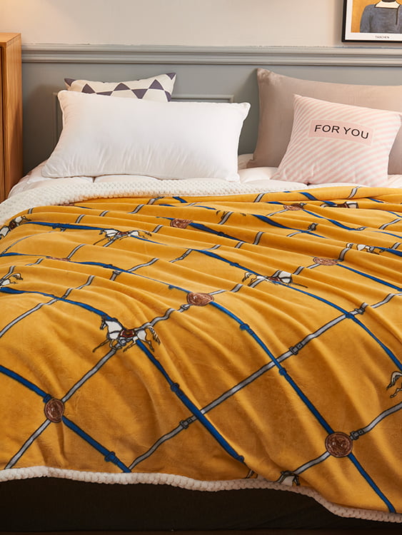 Chi Rong Yan Li Warm Milk Blanket