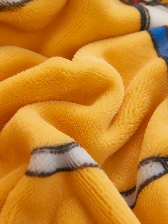 Chi Rong Yan Li Warm Milk Blanket