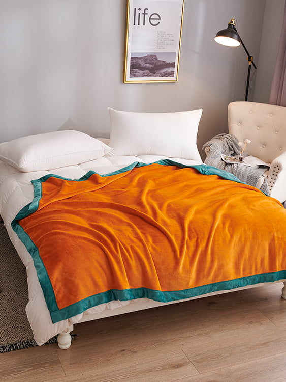 Chi Rong Yan Li Warm Milk Blanket
