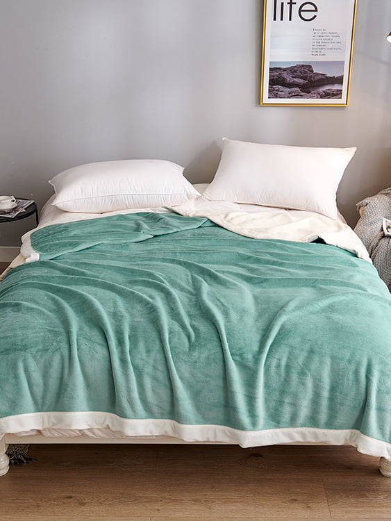 Chi Rong Yan Li Warm Milk Blanket