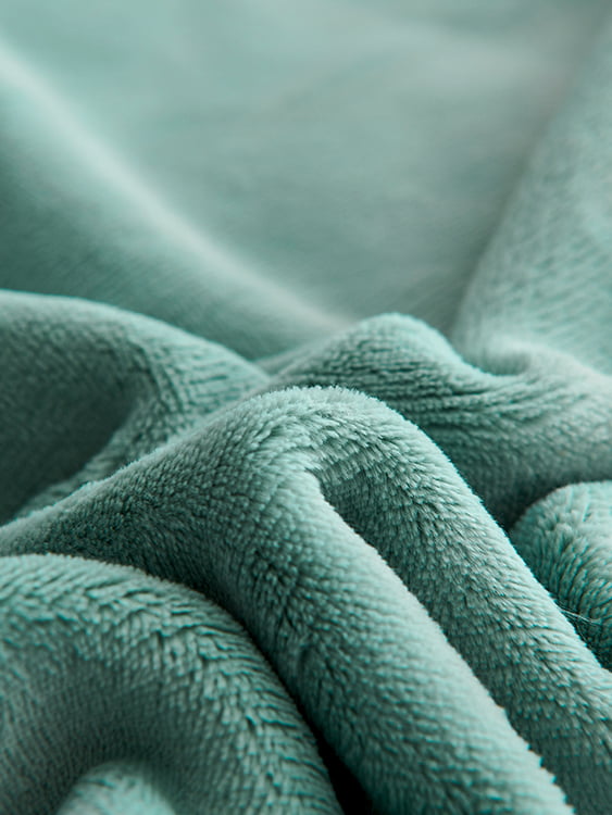Chi Rong Yan Li Warm Milk Blanket