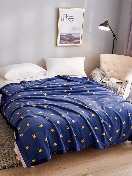 Chi Rong Yan Li Warm Milk Blanket