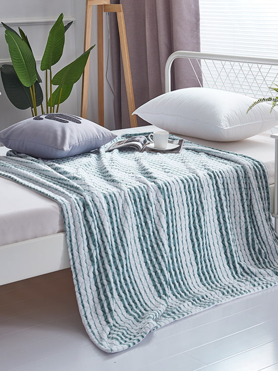 Jacquard-print flannel double blanket