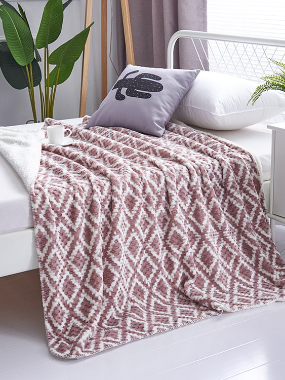 Jacquard-print flannel double blanket
