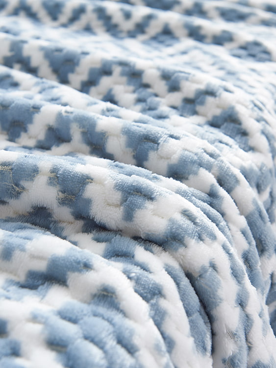 Jacquard-print flannel double blanket