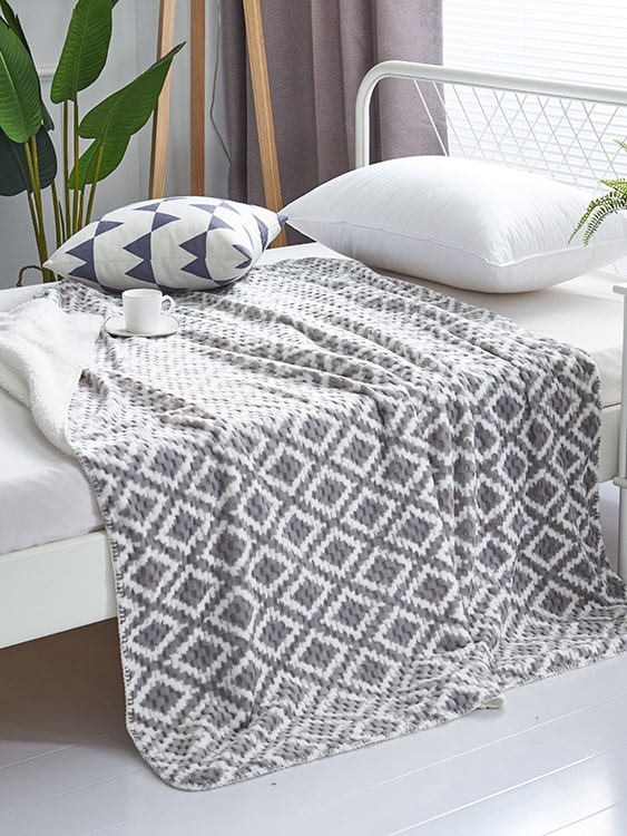 Jacquard-print flannel double blanket
