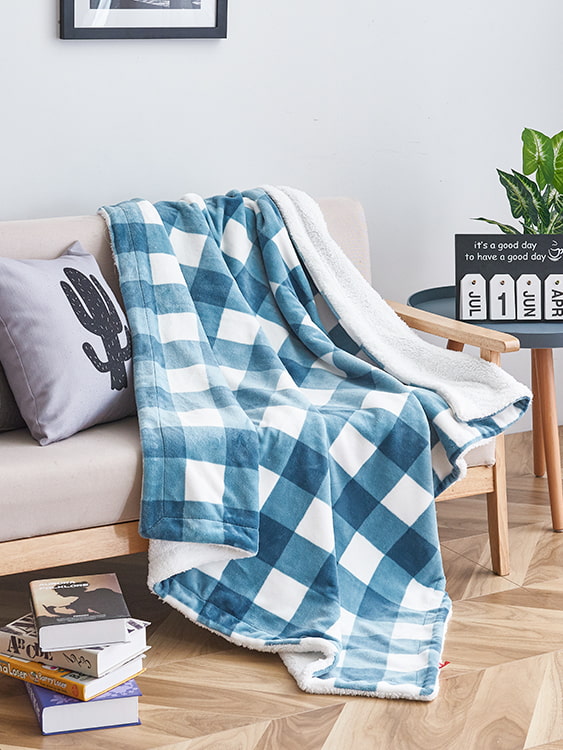 Cationic jacquard double blanket
