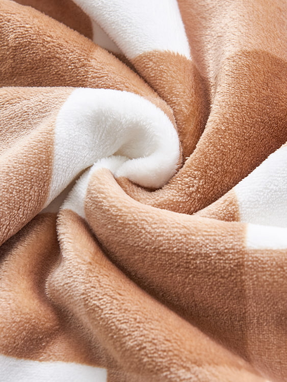 Cationic jacquard double blanket