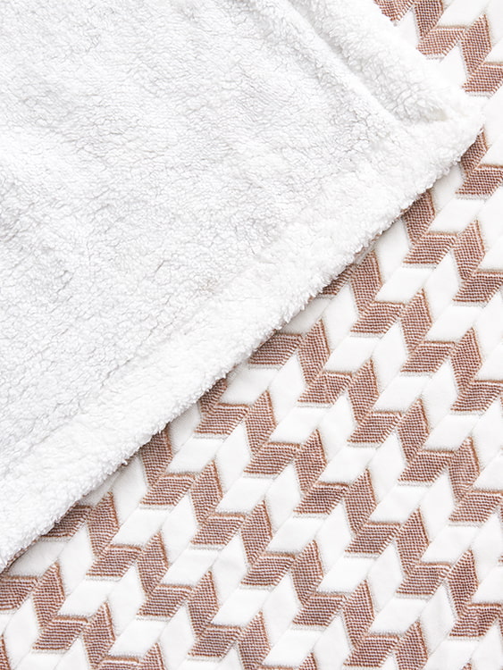 Cationic jacquard double blanket