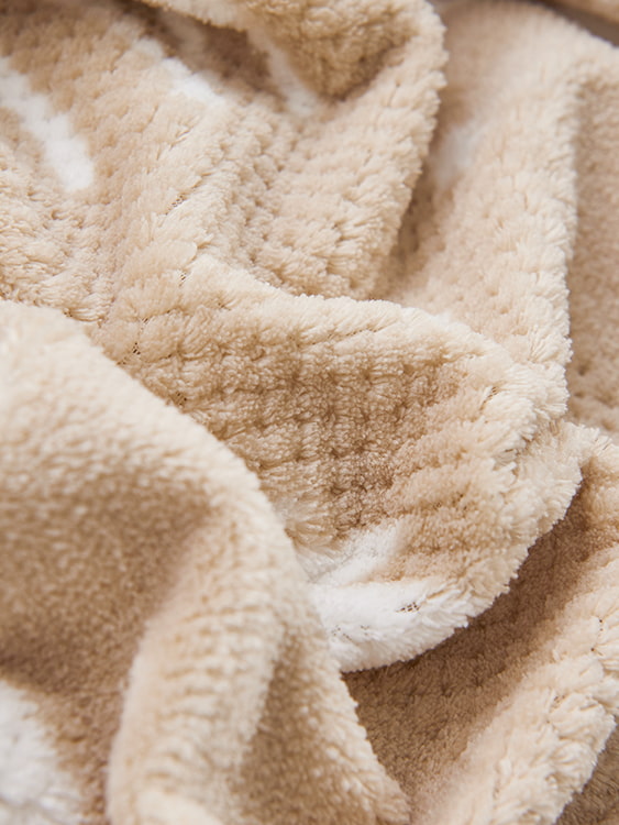 Jacquard-print flannel double blanket