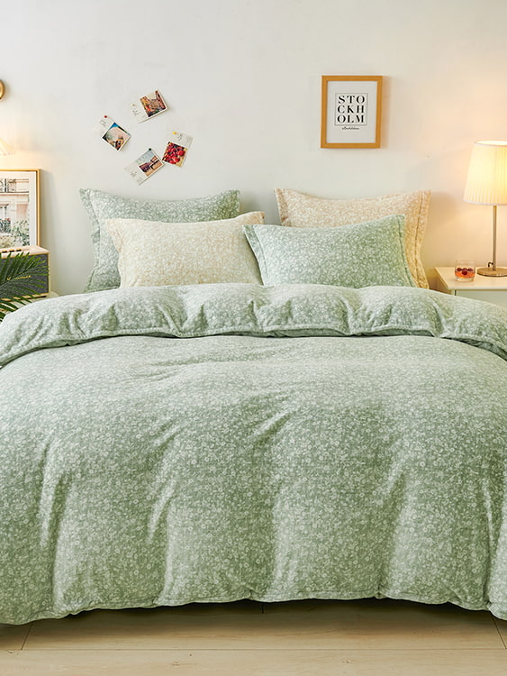 Four-piece milk velvet set