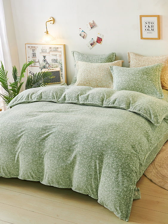Four-piece milk velvet set
