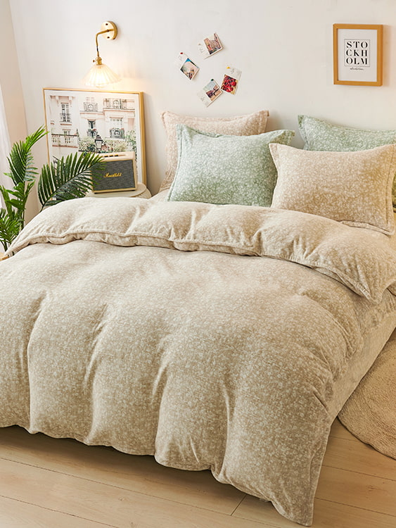 Four-piece milk velvet set