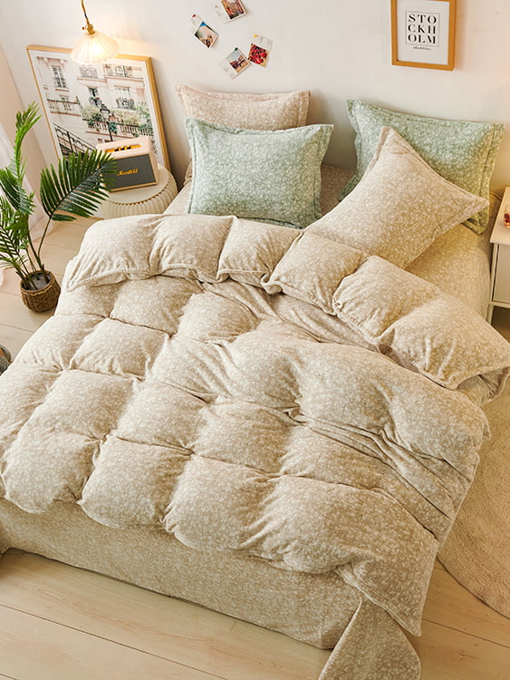Four-piece milk velvet set