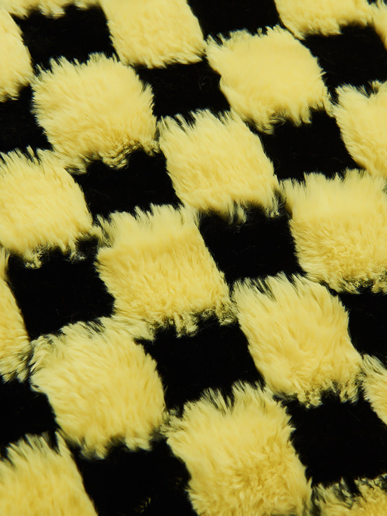 Jacquard rubbit fur with cationicyarn