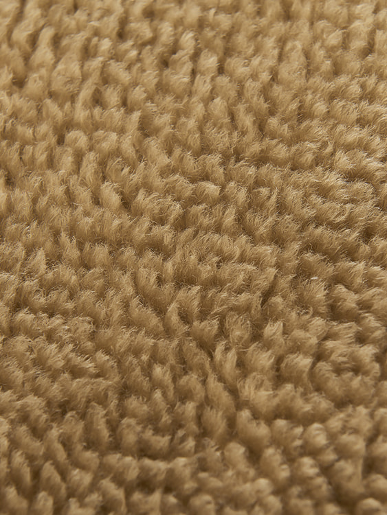 Sprayed faux fur